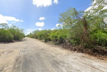 Lote de Terreno en  Calle 22, Cholul, Mérida, Yucatán, 97305, Mex