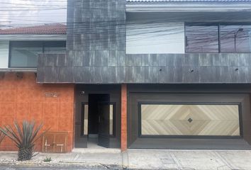 Casa en  Calle José María Morelos 3917, San Baltazar Campeche, Heróica Puebla De Zaragoza, Puebla, 72550, Mex