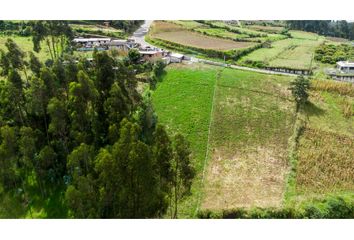 Terreno Comercial en  Píntag, Quito