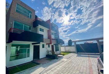 Casa en  San Juan, Quito