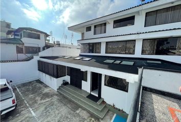 Casa en  Solca, San Isidro Del Inca, Quito