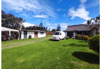 Casa en  Pifo, Quito