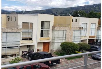 Casa en  Tumbaco, Quito