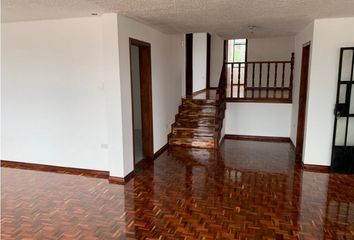 Departamento en  Las Casas, Belisario Quevedo, Quito