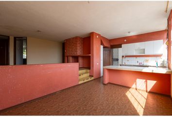 Casa en  Mitad Del Mundo, Norte De Quito