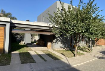 Casa en  Argüello, Córdoba Capital