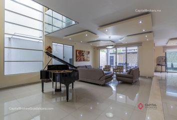 Casa en  Calle Paseo De Las Hortencias 2531, Bugambilias, Zapopan, Jalisco, 45238, Mex