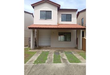 Casa en  Puerto Caimito, La Chorrera