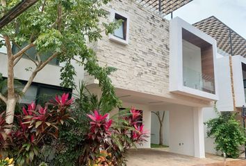 Casa en condominio en  X Canatún, Mérida, Yucatán, Mex