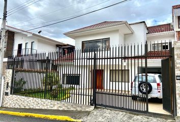 Casa en  Monay, Cuenca