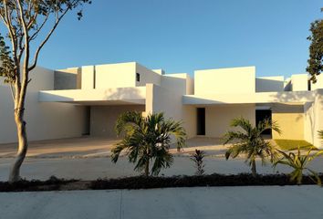 Casa en  Carretera Mérida-motul, Mérida, Yucatán, 97305, Mex