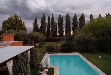 Casa en  Calle Gobernador Ortiz, Luján De Cuyo, Cuyo, Mendoza, Arg