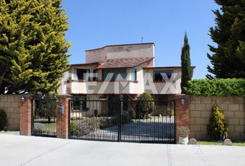 Casa en condominio en  Cacalomacán, Toluca