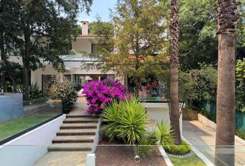 Casa en  Calle Hacienda De Axapusco 14, Hacienda De Valle Escondido, Condado De Sayavedra, Atizapán De Zaragoza, México, 52937, Mex