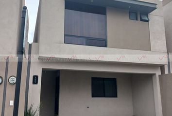 Casa en  Calle Uriel, Las Villas Residencial, García, Nuevo León, 66004, Mex