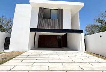 Casa en  Komchen, Mérida, Yucatán