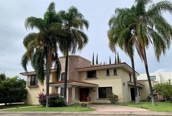 Casa en  Club De Golf Santa Anita, Tlajomulco De Zúñiga