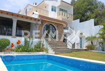 Casa en  Lomas De Atzingo, Cuernavaca, Morelos