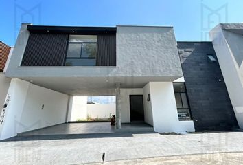 Casa en  Huajuquito, Santiago, Nuevo León