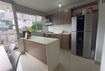 Apartamento en  Castropol, Medellín