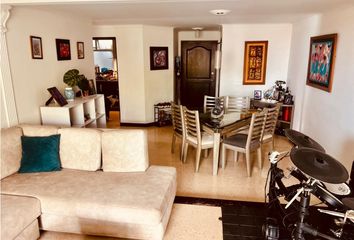 Apartamento en  Castropol, Medellín