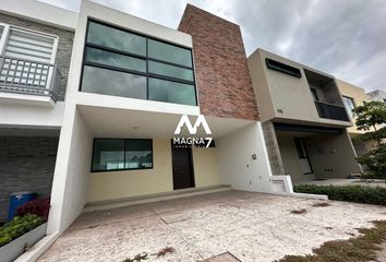 Casa en condominio en  Los Gavilanes, Tlajomulco De Zúñiga, Jalisco, Mex