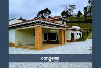 Villa-Quinta en  El Carmen De Viboral, Antioquia