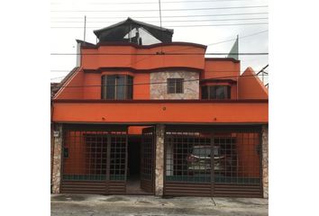 Casa en  Villa De Las Flores, Coacalco De Berriozábal