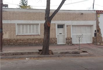 Casa en  Ciudad De Mendoza, Mendoza