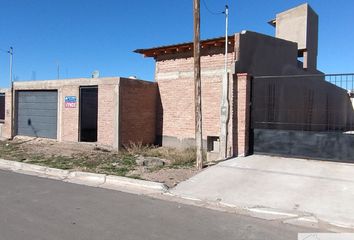 Casa en  Cutral Có, Confluencia, Neuquén, Arg