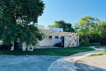 Casa en condominio en  Pueblo Cholul, Mérida, Yucatán