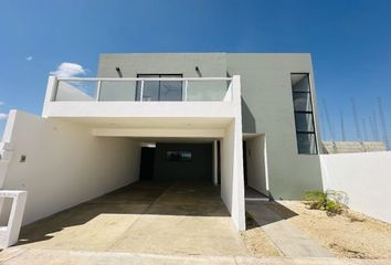 Casa en condominio en  Privada Cedro, Cholul, Mérida, Yucatán, 97305, Mex