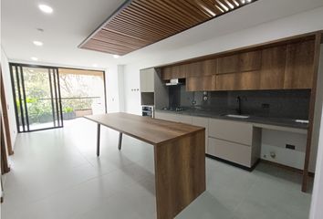 Apartamento en  Poblado, Medellín