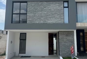 Casa en condominio en  Boulevard Valle Imperial, Valle Imperial, Zapopan, Jalisco, 45134, Mex