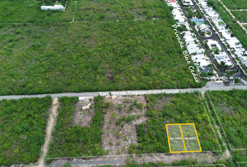 Lote de Terreno en  Calle 15-b, Sierra Papacal, Mérida, Yucatán, 97303, Mex