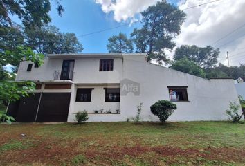 Casa en  Los Nogales, Pátzcuaro, Pátzcuaro, Michoacán