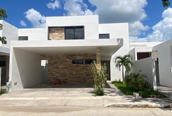 Casa en  Calle 12-a 326-336, San Carlos, Mérida, Yucatán, 97130, Mex