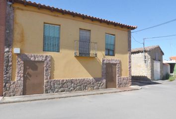 Chalet en  Calzada De Valdunciel, Salamanca Provincia