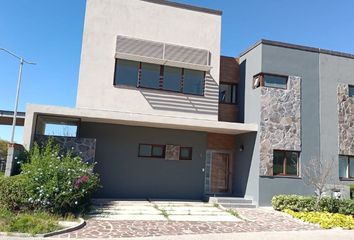 Casa en condominio en  Altozano El Nuevo Querétaro, Municipio De Querétaro