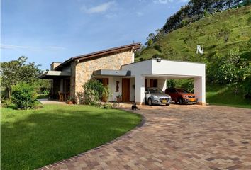 Casa en  El Carmen De Viboral, Antioquia