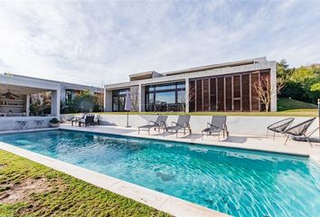 Casa en  Lo Barnechea, Provincia De Santiago