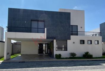 Casa en  Bosques De Metepec, Metepec