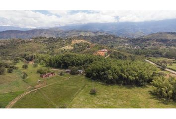 Lote de Terreno en  Río Claro, Jamundí