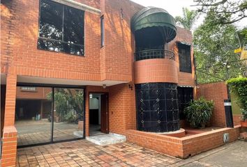 Casa en  Urbanización Tequendama, Cali