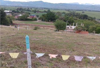 Lote de Terreno en  El Carmelo, Buga