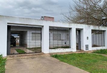 Casa en  Los Hornos, Partido De La Plata