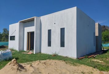 Casa en  Los Juncos, Partido De Luján