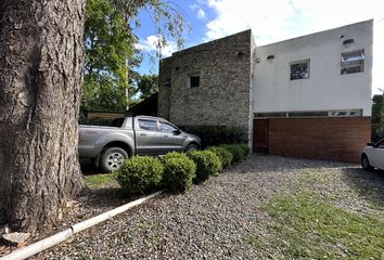 Casa en  Bosque Peralta Ramos, Mar Del Plata