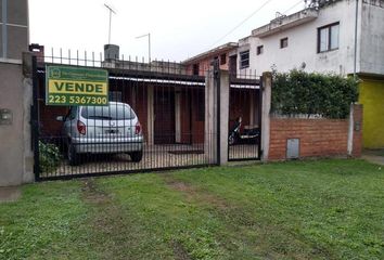 Casa en  Los Pinares, Mar Del Plata