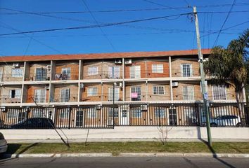 Departamento en  Calle Lavalle 1406, Quilmes, B1878, Provincia De Buenos Aires, Arg